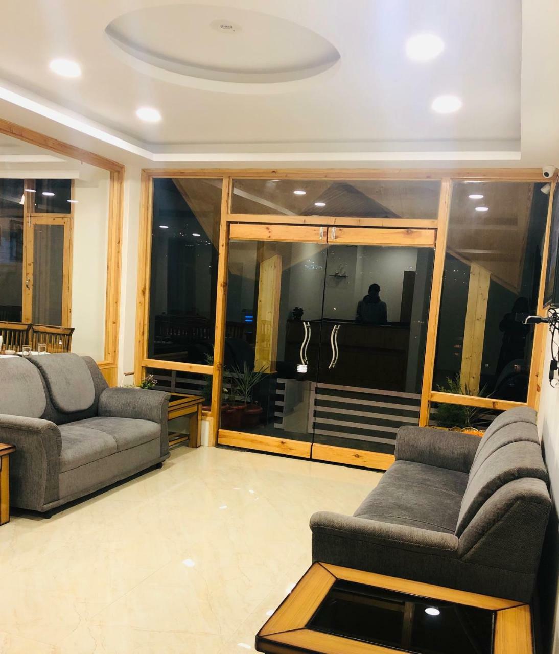 Pashmina Hotel Manali  Bilik gambar